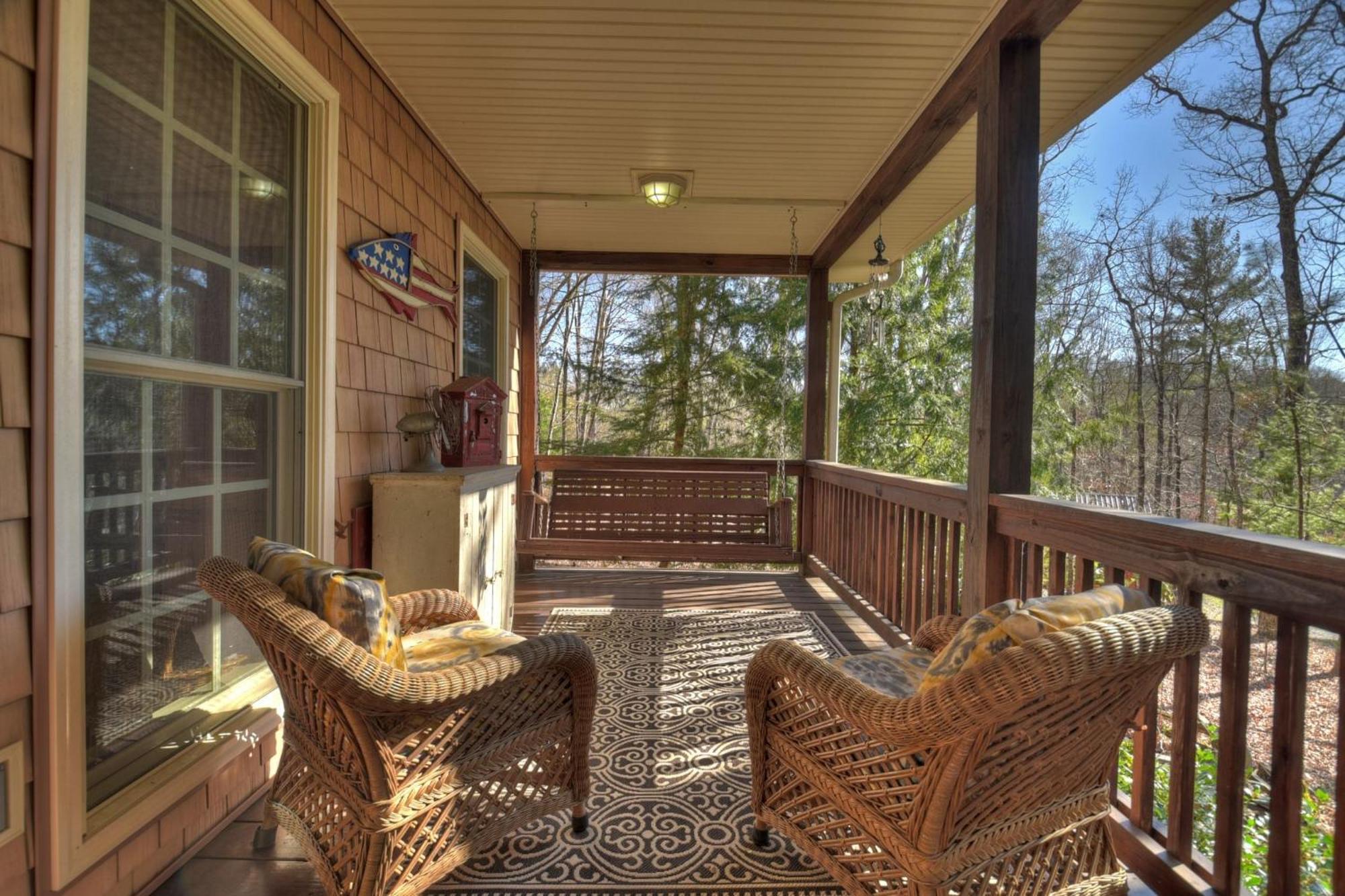 Southern Living Cottage Cozy Up By The Fire Relax On The Porch And Enjoy Peaceful Surroundings Blue Ridge Extérieur photo
