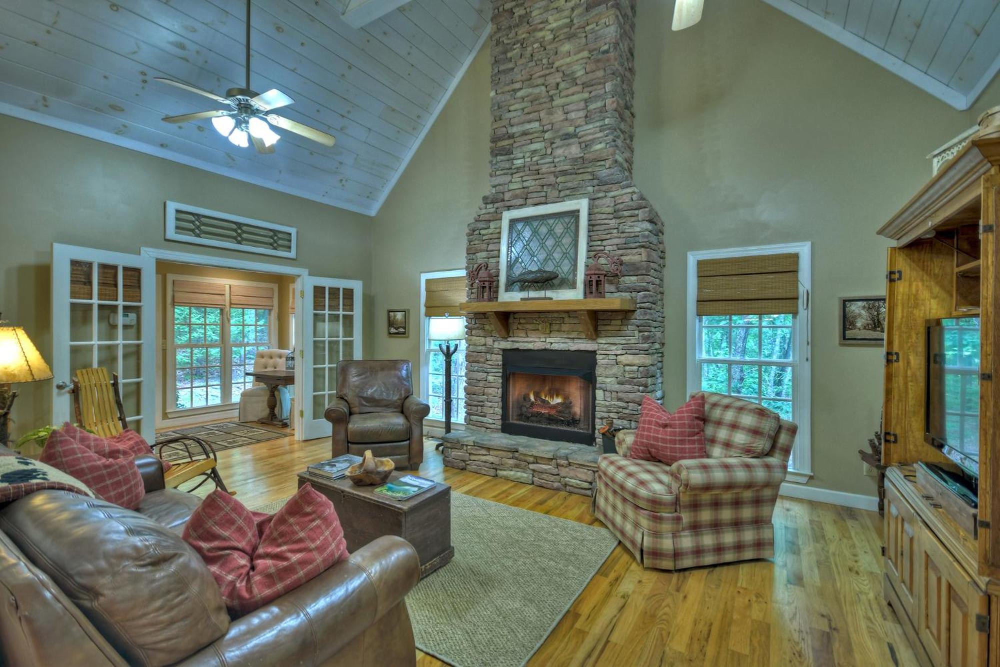 Southern Living Cottage Cozy Up By The Fire Relax On The Porch And Enjoy Peaceful Surroundings Blue Ridge Extérieur photo